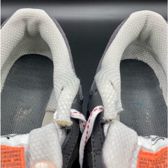 EUC NIKE Dual Fusion St 2 Running shoes, 6.5Y or women's 8/8.5 NIKE - Picture 9 of 13